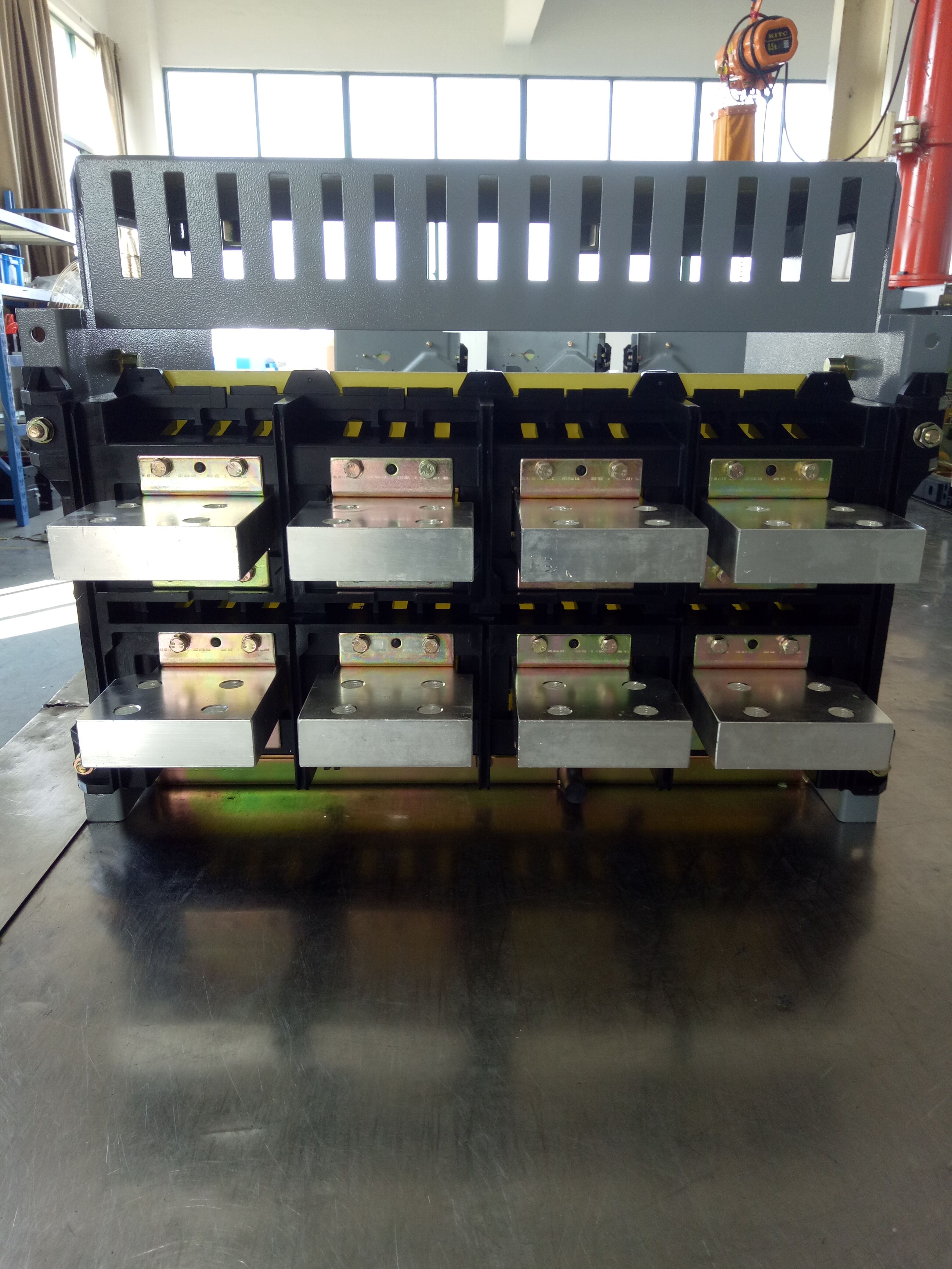 45抽屜座3200A四級(jí).jpg 45抽屜座3200A四級(jí).jpg